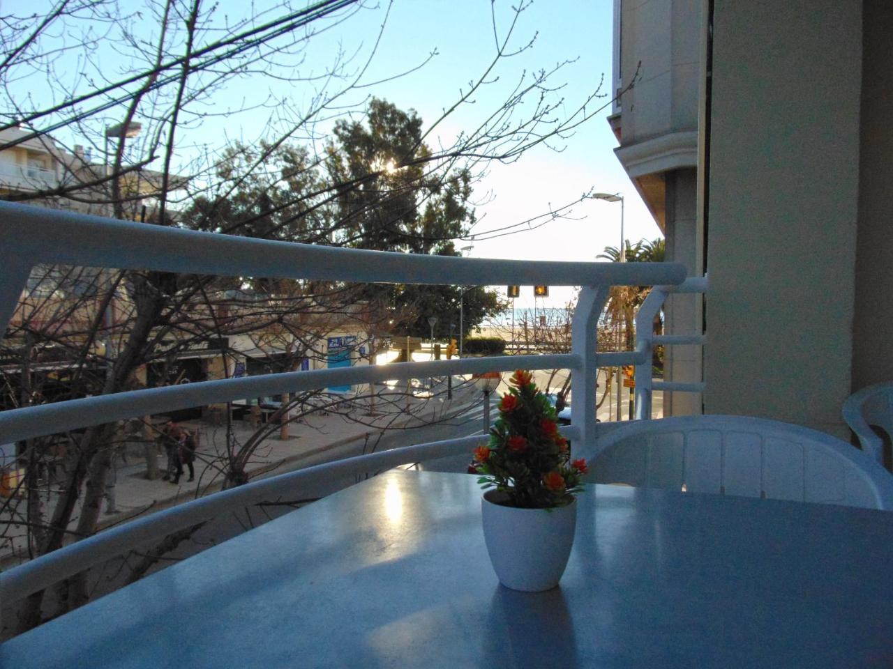 Apartaments Voramar Cambrils Luaran gambar